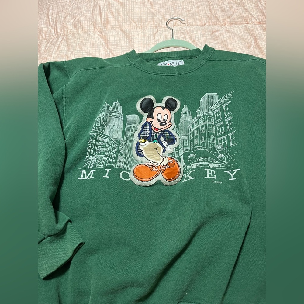 Green Mickey Mouse vintage crew neck